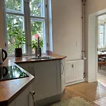Hel Bylejlighed I Det Gamle Pulsernede * Svendborg